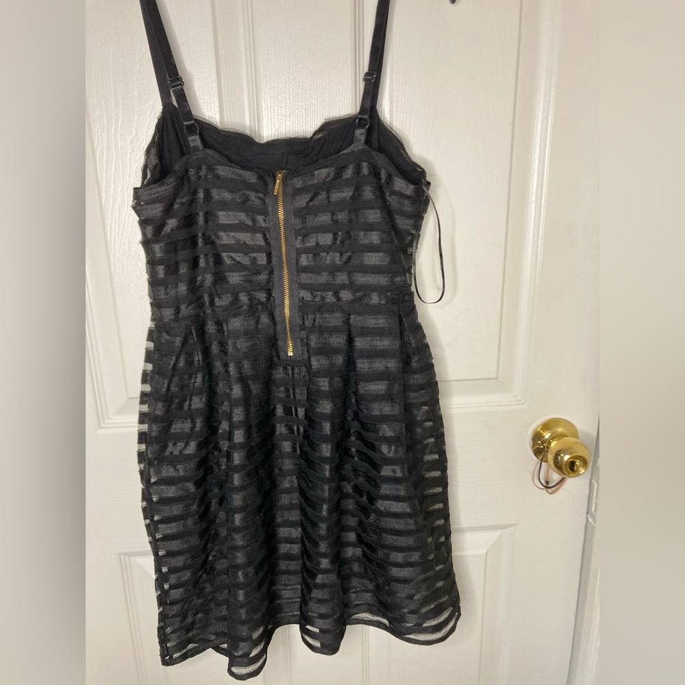 H&M Dress - Picture 6 of 6